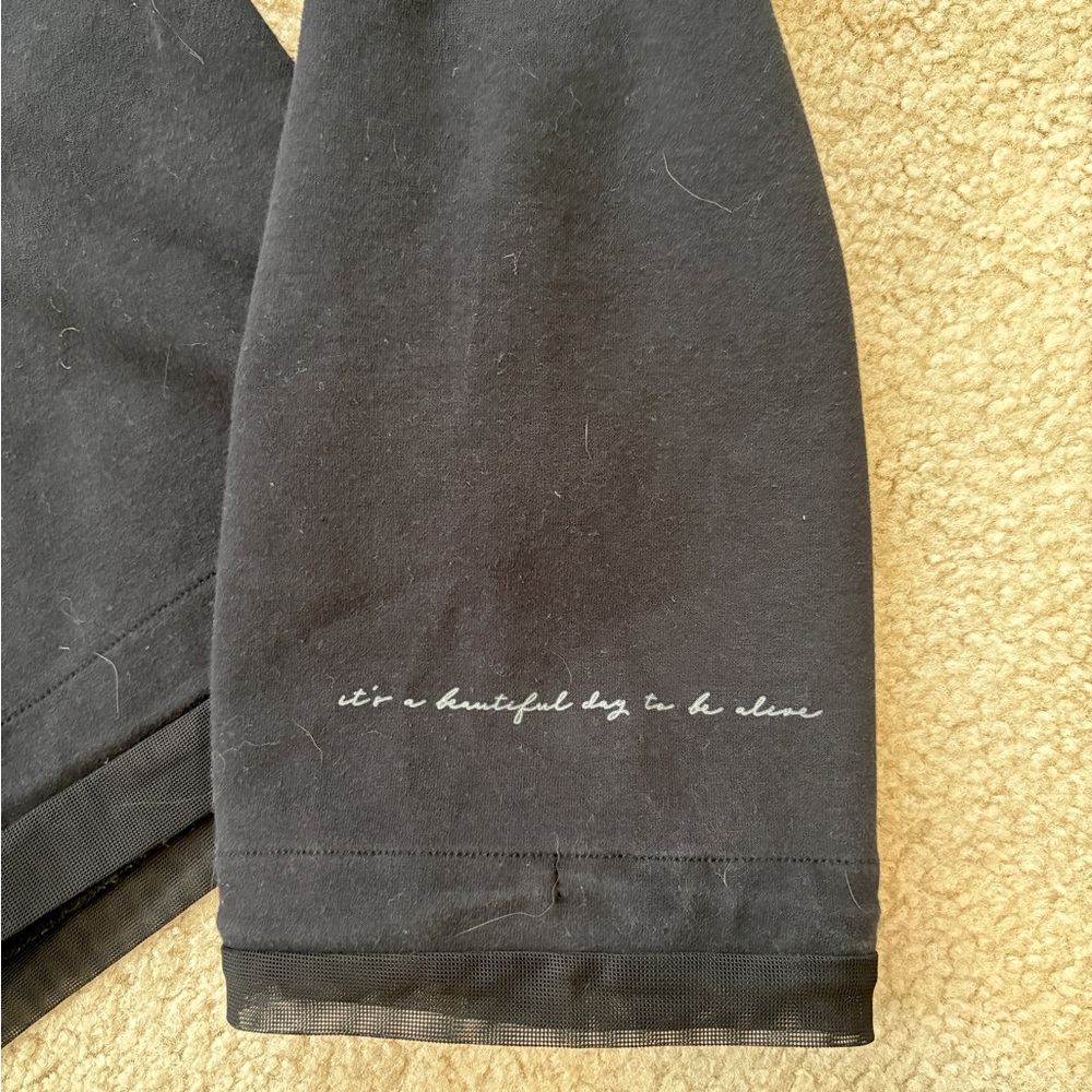 GYMSHARK x Whitney Simmons Crop Hoodie - Picture 2 of 4